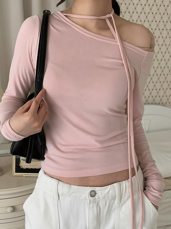 T14664K42-유원즈 원숄더 보트넥 어깨 스트랩 포인트 언발 티셔츠