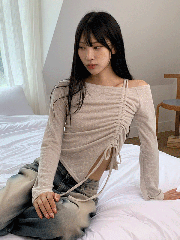NT5546K48-라밀로 원숄더 브이컷팅 셔링 슬림 니트