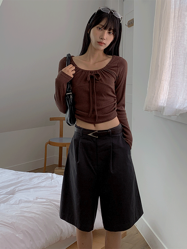 PT14401K48-앤드루 핀턱 포인트 스트레이트 버뮤다 슬랙스