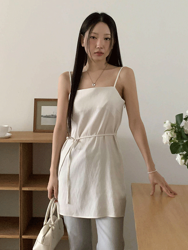 OPS10228K53-츠라마 레이어드 스트랩 나시 미니 원피스